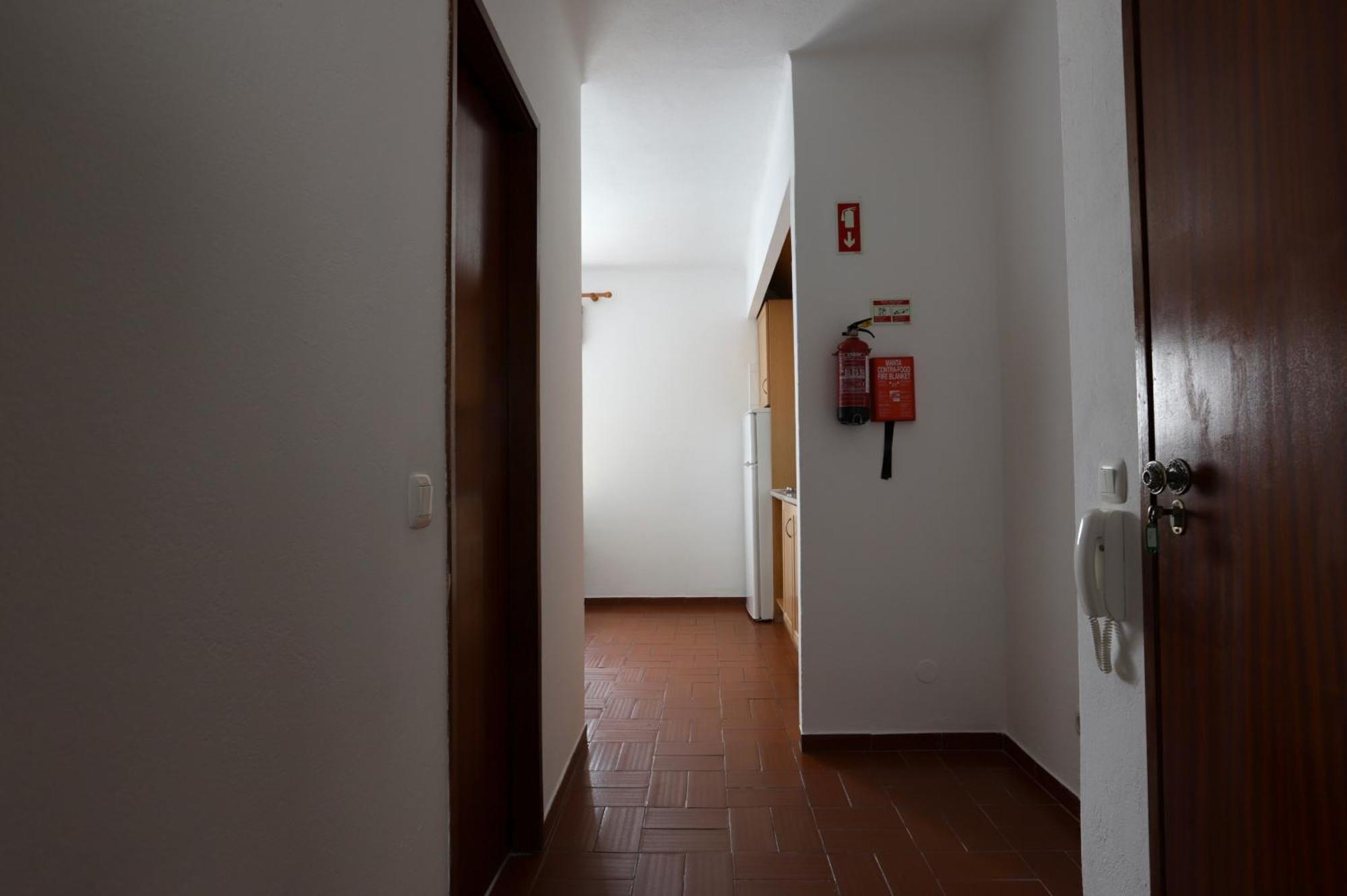 Apartamento Brisa Mar アルブフェイラ エクステリア 写真